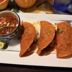 Hacienda El Asadero - Quesabirria tacos