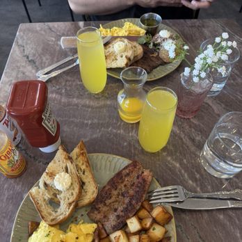 Flora - Breakfast & Brunch Near Me - San Diego, California