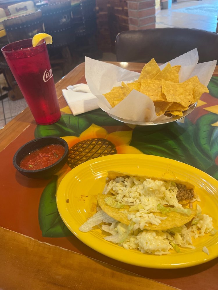 Los Bravos Mexican Restaurant