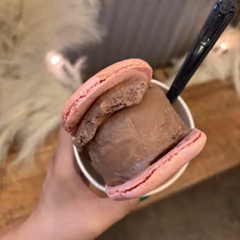 Mini Monster Cafe - Strawberry macaron w/ Dutch chocolate ice cream - Ice Cream & Frozen Yogurt Near Me - Long Beach, California Mini Monster Cafe - Strawberry macaron w/ Dutch chocolate ice cream - Ice Cream & Frozen Yogurt Near Me - Long Beach, California
