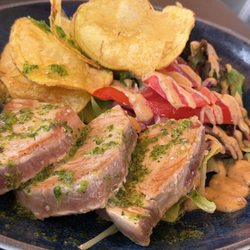 Bar el Francés - Red tuna and salad
