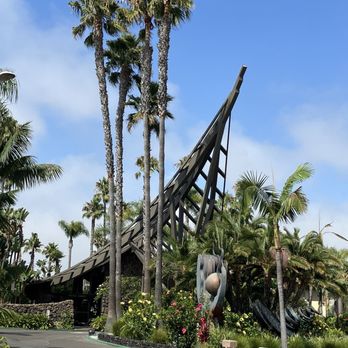 Humphreys Half Moon Inn - Front entrance - San Diego, CA
