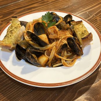 Humphrey's East End Bistro - Frutti di Mare - American Near Me - Oneonta, New York Humphrey's East End Bistro - Frutti di Mare - American Near Me - Oneonta, New York