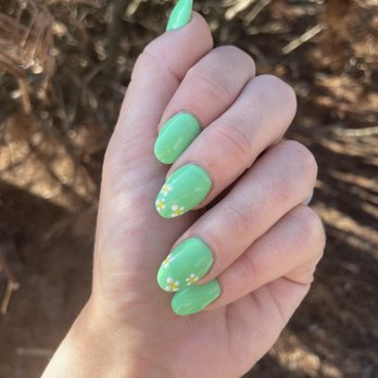1. Bellarose Aesthetics Nail & Spa