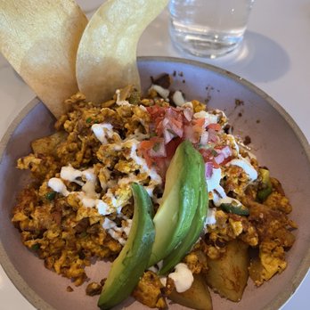 Hatch 44 Cafe - Fiesta Scramble Bowl ($16.50) - Cafes Near Me - Metuchen, New Jersey