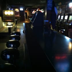 Whiskers Pub - View of video games and bowling game
