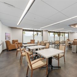 WelbeHealth - We offer group meals specifically crafted to meet the nutritional needs of seniors.