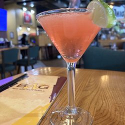 Big Walnut Grill - Peach cosmo - recommendation from bartender