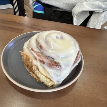 Marigold Bakeshop - Cinnamon bun - Bakeries Near Me - Los Angeles, California