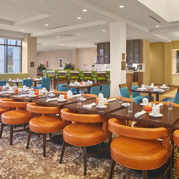 Hilton Garden Inn Akron - Dining/Seating - Hotels Near Me - Akron, Ohio Hilton Garden Inn Akron - Dining/Seating - Hotels Near Me - Akron, Ohio