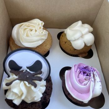 Little Cakes Kitchen - Cupcake Wars winner almond something, tamale corn with vanilla, chocolate with vanilla frosting, and ube-be. - Custom Cakes Near Me - Vista, California Little Cakes Kitchen - Cupcake Wars winner almond something, tamale corn with vanilla, chocolate with vanilla frosting, and ube-be. - Custom Cakes Near Me - Vista, California