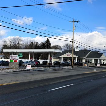 Stewart's Shop - View of the shop from across the street. In this image you can see our gas pumps and the entrance. - Convenience Stores Near Me - Albany, New York Stewart's Shop - View of the shop from across the street. In this image you can see our gas pumps and the entrance. - Convenience Stores Near Me - Albany, New York