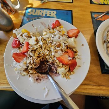 Beach Break Cafe - Acai bowl - Breakfast & Brunch Near Me - Oceanside, California