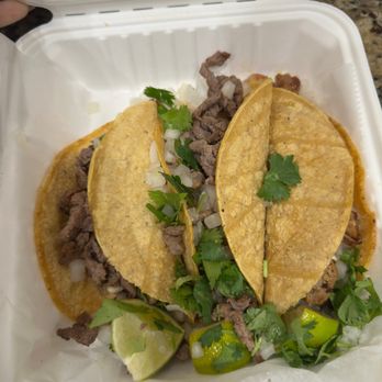 Cilantro Tacos - 3 tacos - steak and chicken street style - Tacos Near Me - Newberry, Florida