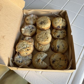 Ela Bake Studio - Tasting box - Bakeries Near Me - Temecula, California