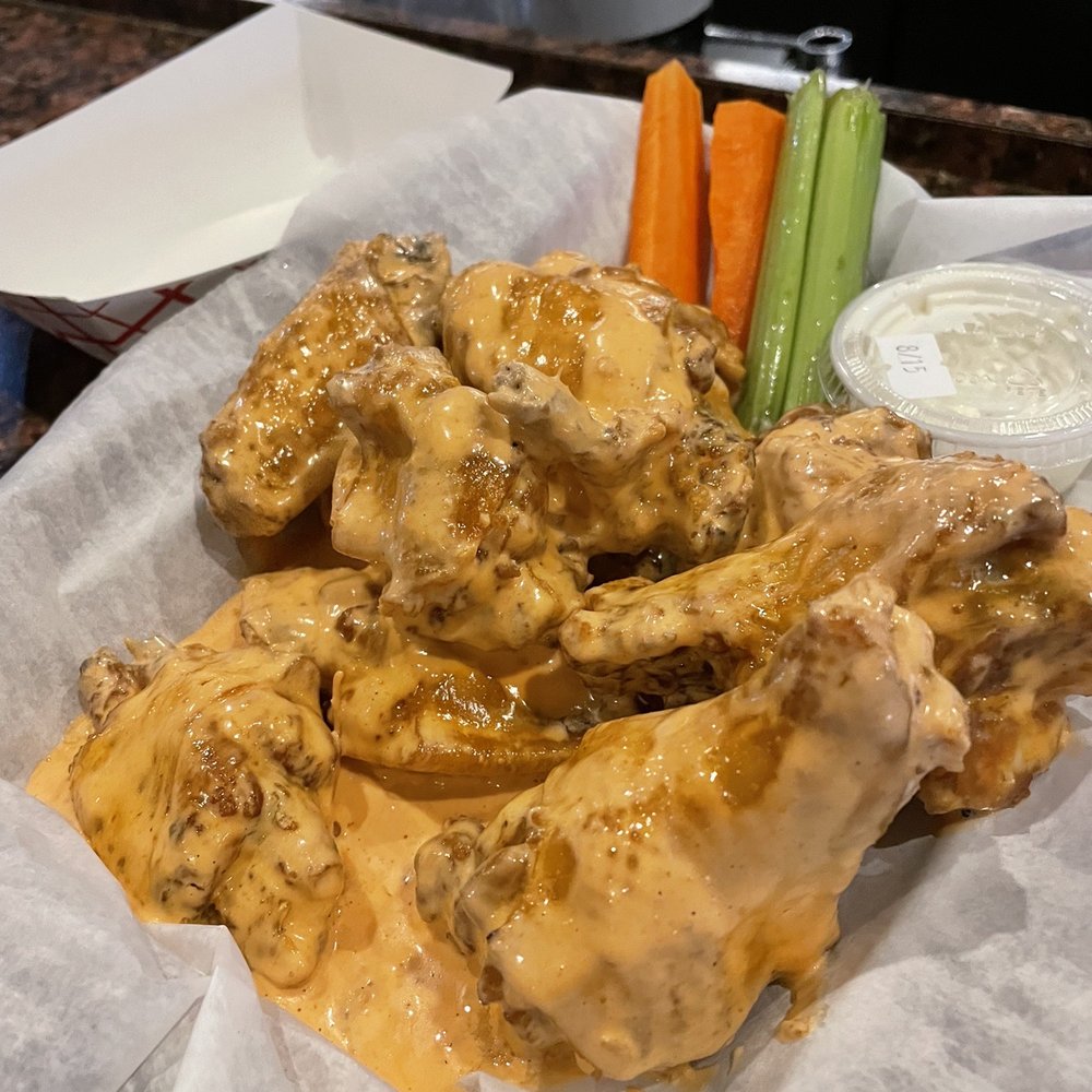 Ob's Restaurant & Lounge - Mild wings! - New American Near Me - Deland, Florida Ob's Restaurant & Lounge - Mild wings! - New American Near Me - Deland, Florida
