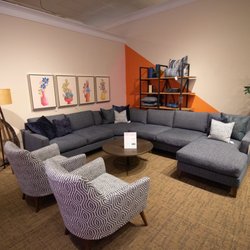 Bassett Furniture - Bassett Furniture showroom in
Tacoma, Washington
Johnathan Louis
Design Lab