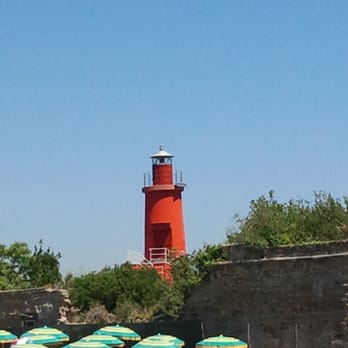Spiaggia del Castello - Beaches Near Me - Bacoli, NA