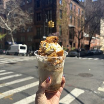 Caffè Panna - Pistachio baklava sundae - Ice Cream & Frozen Yogurt Near Me - New York, New York