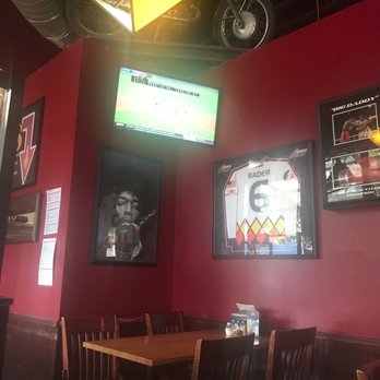Belltown Pizza - Dining area - Pizza Near Me - Seattle, Washington