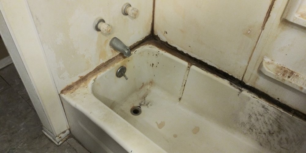 Slide of Dow's Tub & Tile Refinishing