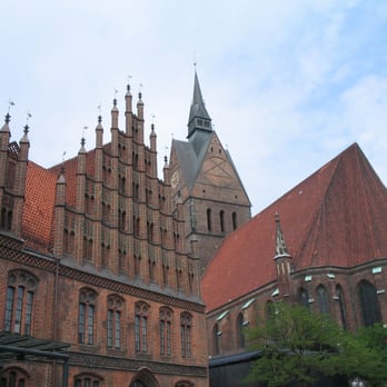 Altes Rathaus - Tours Near Me - Hanover, NI