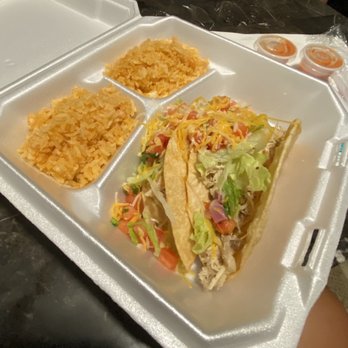 El Charro Mexicano - Taco plate (no beans with chicken) - Mexican Near Me - Aiea, Hawaii El Charro Mexicano - Taco plate (no beans with chicken) - Mexican Near Me - Aiea, Hawaii