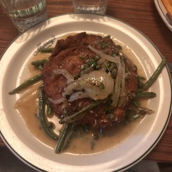 Murray's Tavern - Chicken piccata - American Near Me - Austin, Texas