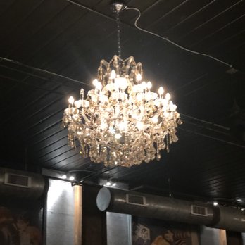 Duecento - Chandelier - Cocktail Bars Near Me - Columbus, Ohio