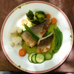 Gasthof Grüner Baum - Wolfsbarschfilets auf Bärlauchsoße