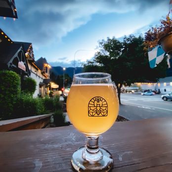 Bushel & Bee Taproom - Tea-ing Off Cider by Channel Marker 5/5 - Cideries Near Me - Leavenworth, Washington Bushel & Bee Taproom - Tea-ing Off Cider by Channel Marker 5/5 - Cideries Near Me - Leavenworth, Washington
