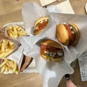 モスバーガー 烏丸御池店 - Updated September 2025 - 中京区
