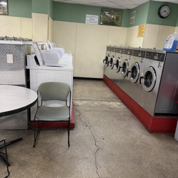 Lucy's Wash and Fold - Front section top loading and smaller front loading washers. - Laundry Services Near Me - Campbell, California Lucy's Wash and Fold - Front section top loading and smaller front loading washers. - Laundry Services Near Me - Campbell, California