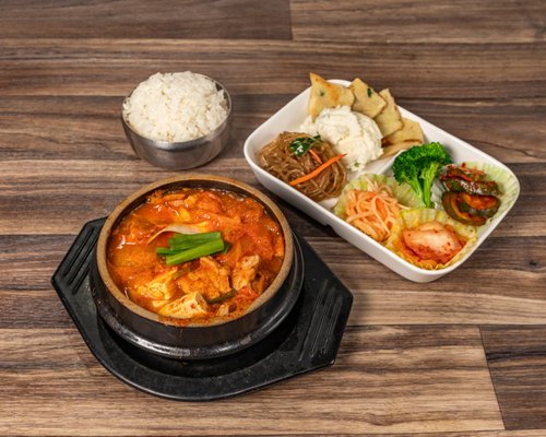 Hwang's Restaurant by null