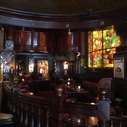 Rosie McGee's - Nice area. Sitting by the window to people watch.