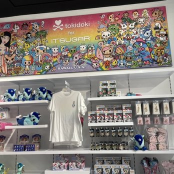 IT'SUGAR - Candy Stores Near Me - Honolulu, Hawaii