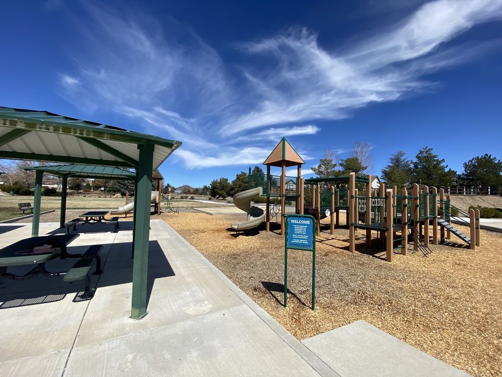 Del Cobra Park Logo