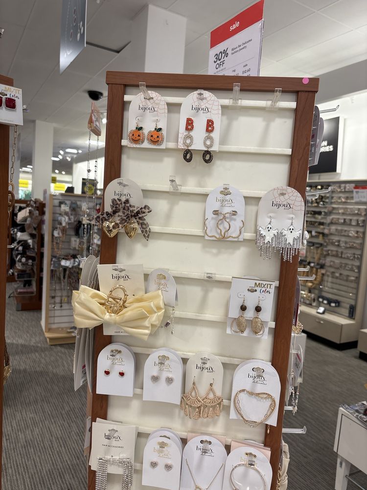 MERCED MALL - Updated January 2026 - 34 Photos & 58 Reviews - 851 W ...