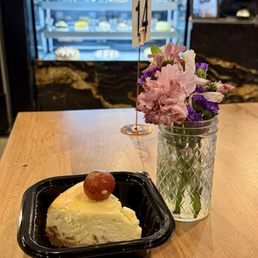 Gulab Jamun Cheesecake Gulab Jamun Cheesecake