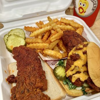 Dave's Hot Chicken - Dave's #3 1 Tender & 1 Slider w/ Fries - Chicken Shop Near Me - Seattle, Washington
