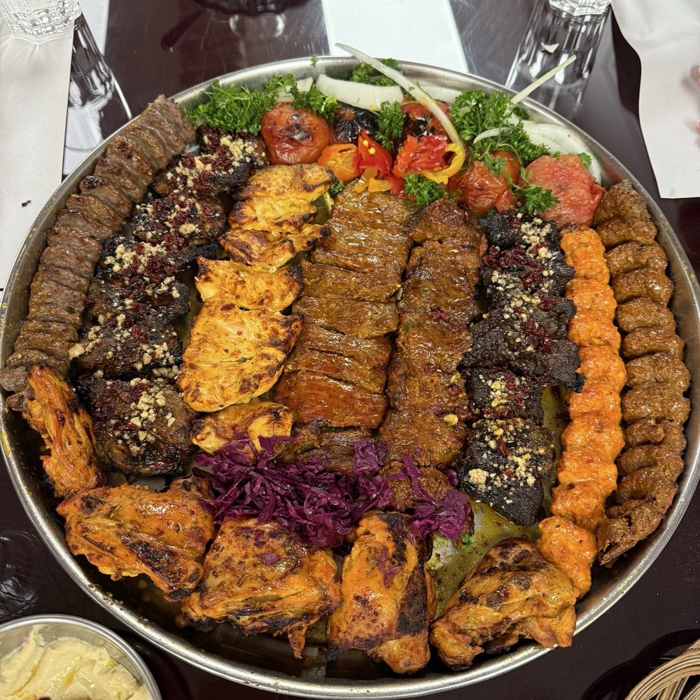 Behesht - Family platter for 5 people - Persian/Iranian Near Me - Montreal, Quebec Behesht - Family platter for 5 people - Persian/Iranian Near Me - Montreal, Quebec