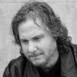 Daniel Hendrick - International Tenor: Composer: Author: Vocal Instructor