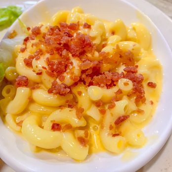The Woodshed - Bacon Mac and Cheese - Barbeque Near Me - Newport, Tennessee The Woodshed - Bacon Mac and Cheese - Barbeque Near Me - Newport, Tennessee