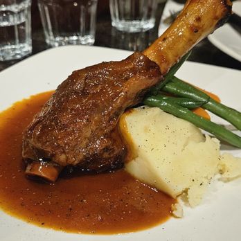 Valens Restaurant - Lamb shank - Italian Near Me - Toronto, Ontario