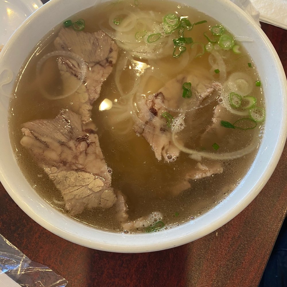 Pho Phi - pho P07. Brisket and Flank Noodles Soup - Vietnamese Near Me - Austin, Texas