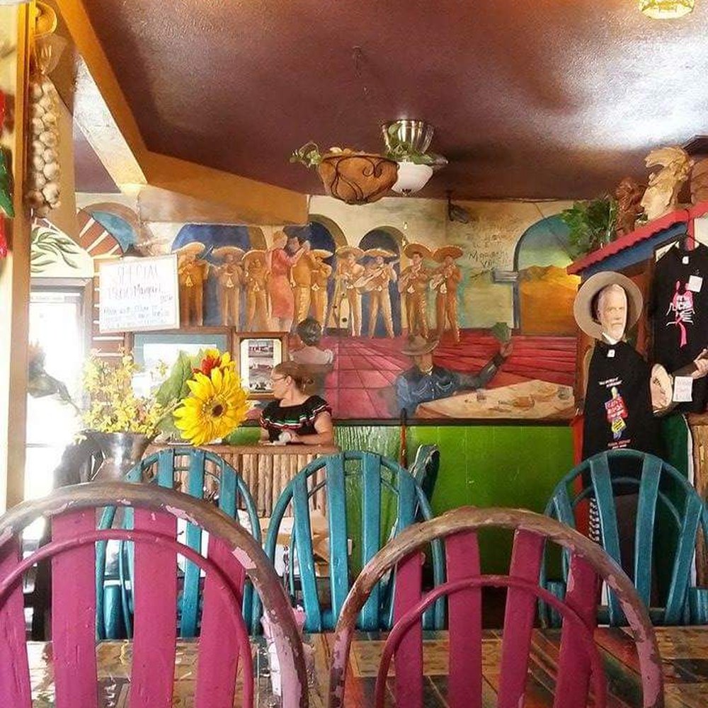 Crossroads Restaurant - Decor - Mexican Near Me - Tucson, Arizona