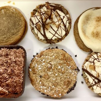 Crumbl - Dublin - Bakeries Near Me - Dublin, California