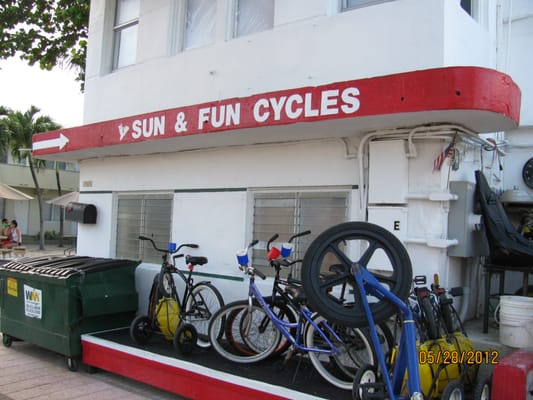Sun & Fun Cycles by null