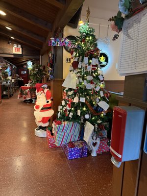 Original Khun Dang Thai Restaurant by null