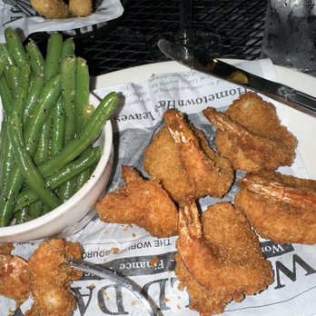 Boston Commons - Best Fried Shrimp! - Seafood Near Me - Nashville, Tennessee